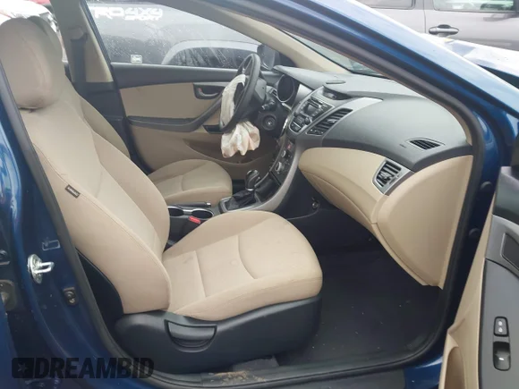 ✅ 2016 Hyundai Elantra SE • VIN: KMHDH4AE0GU492992 • Lot: 43229311. Wystawiony na IAAI z przebiegiem 100 565 mil. Bezpłatny archiwum sprzedaży aukcyjnych z USA i szczegółowy raport historii pojazdu na DreamBid. Zdjęcie 5.