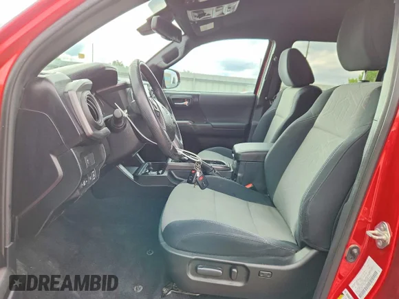 ✅ 2020 Toyota Tacoma • VIN: 5TFCZ5AN9LX242744 • Lot: 53969926. Wystawiony na Copart z przebiegiem 47 069 mil. Bezpłatny archiwum sprzedaży aukcyjnych z USA i szczegółowy raport historii pojazdu na DreamBid. Zdjęcie 7.
