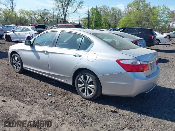 ✅ 2014 Honda Accord LX • VIN: 1HGCR2F32EA200686 • Lot: 44888635. Wystawiony na IAAI z przebiegiem 244 414 mil. Bezpłatny archiwum sprzedaży aukcyjnych z USA i szczegółowy raport historii pojazdu na DreamBid. Zdjęcie 3.