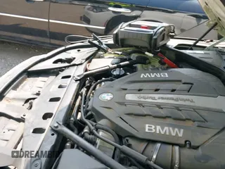 ✅ 2014 BMW 7 Series ALPINA B7 • VIN: WBAYE8C53ED780597 • Lot: 43130128. Wystawiony na IAAI z przebiegiem 98 724 mil. Bezpłatny archiwum sprzedaży aukcyjnych z USA i szczegółowy raport historii pojazdu na DreamBid. Zdjęcie 24.