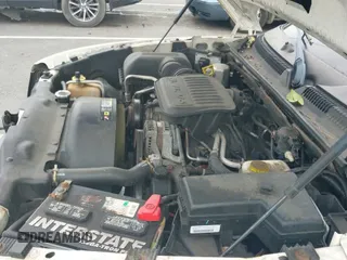 2008 Dodge Dakota z VIN 1D3HW32K78S638626, wystawiony jako IAAI lot #42751682 z przebiegiem 196 727 mil mil oraz . Historia ofert i sprzedaży dostępna na DreamBid. Obrazek 13.