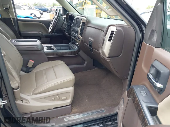 ✅ 2015 GMC Sierra 1500 Denali • VIN: 3GTU2WEJ6FG207707 • Lot: 43202429. Wystawiony na IAAI z przebiegiem 166 640 mil. Bezpłatny archiwum sprzedaży aukcyjnych z USA i szczegółowy raport historii pojazdu na DreamBid. Zdjęcie 5.