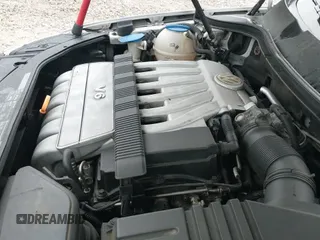 ✅ 2007 Volkswagen Passat • VIN: WVWVU93C07E007533 • Lot: 43121303. Listed on IAAI with 152,372 mi. Free auction sales archive from the USA and detailed vehicle history report at DreamBid. Image 13.