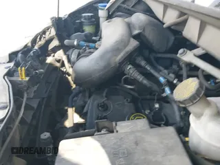 ✅ 2017 Ford Transit • VIN: 1FTYR3XMXHKA94214 • Lot: 41640064. Wystawiony na IAAI z przebiegiem 213 901 mil. Bezpłatny archiwum sprzedaży aukcyjnych z USA i szczegółowy raport historii pojazdu na DreamBid. Zdjęcie 18.