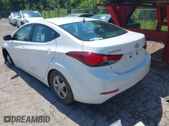 ✅ 2015 Hyundai Elantra SE • VIN: 5NPDH4AE5FH651146 • Lot: 42424085. Wystawiony na IAAI z przebiegiem 130 741 mil. Bezpłatny archiwum sprzedaży aukcyjnych z USA i szczegółowy raport historii pojazdu na DreamBid. Zdjęcie 3.
