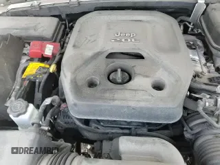 ✅ 2021 Jeep Wrangler Unlimited Sahara Altitude • VIN: 1C4HJXEN0MW741037 • Лот: 71093245. Опубликован ранее на Copart с пробегом 70 607 миль. Бесплатный доступ к архиву аукционных продаж из США и подробный отчёт об истории автомобиля на DreamBid. Изображение 15.