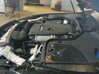 ✅ 2018 Mercedes-Benz E 300 • VIN: WDDZF4KB4JA459643 • Lot: 43032286. Listed on IAAI with 45,600 mi. Free auction sales archive from the USA and detailed vehicle history report at DreamBid. Image 19.