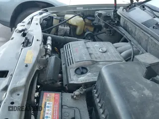 ✅ 2001 Lexus RX 300 • VIN: JTJGF10U910098353 • Lot: 43466504. Wystawiony na IAAI z przebiegiem 332 437 mil. Bezpłatny archiwum sprzedaży aukcyjnych z USA i szczegółowy raport historii pojazdu na DreamBid. Zdjęcie 12.