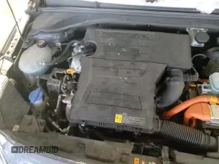 ✅ 2019 Hyundai Ioniq • VIN: KMHC65LDXKU164306 • Lot: 86698824. Wystawiony na Copart z przebiegiem 69 759 mil. Bezpłatny archiwum sprzedaży aukcyjnych z USA i szczegółowy raport historii pojazdu na DreamBid. Zdjęcie 16.