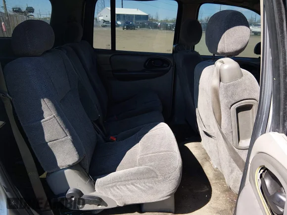 ✅ 2004 Chevrolet TrailBlazer EXT LS • VIN: 1GNET16S046229722 • Лот: 44798635. Опубліковано раніше на IAAI з пробігом 239 016 миль. Безкоштовний доступ до архіву аукціонних продажів зі США та докладний звіт про історію автомобіля на DreamBid. Зображення 8.