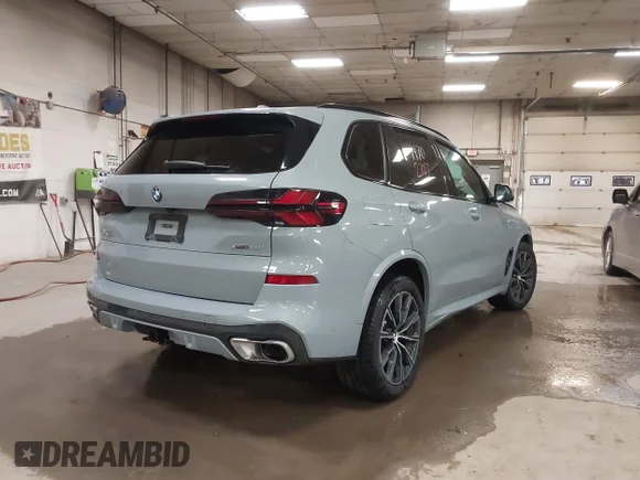 ✅ 2025 BMW X5 xDrive40i • VIN: 5UX23EU0XS9Z93916 • Лот: 44702707. Опубліковано раніше на IAAI з пробігом Не вказано. Безкоштовний доступ до архіву аукціонних продажів зі США та докладний звіт про історію автомобіля на DreamBid. Зображення 4.