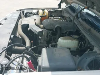 ✅ 2005 GMC Yukon XL SLT • VIN: 3GKFK16ZX5G234640 • Lot: 42971780. Listed on IAAI with 216,502 mi. Free auction sales archive from the USA and detailed vehicle history report at DreamBid. Image 13.