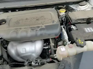 ✅ 2021 Jeep Cherokee Altitude • VIN: 1C4PJMLBXMD131726 • Lot: 70379635. Wystawiony na Copart z przebiegiem 97 303 mil. Bezpłatny archiwum sprzedaży aukcyjnych z USA i szczegółowy raport historii pojazdu na DreamBid. Zdjęcie 15.