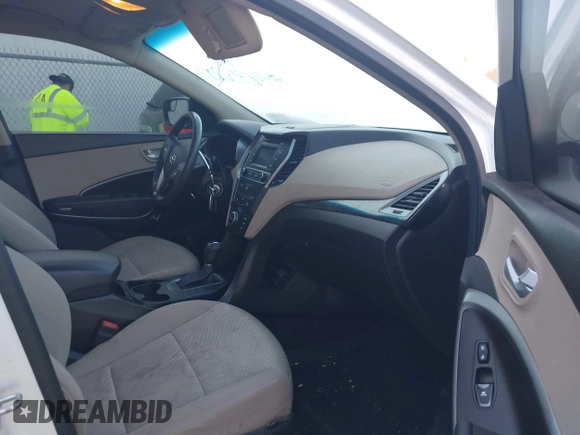 ✅ 2017 Hyundai Santa Fe 2.4L • VIN: 5NMZT3LB5HH024531 • Lot: 44352011. Wystawiony na IAAI z przebiegiem 132 852 mil. Bezpłatny archiwum sprzedaży aukcyjnych z USA i szczegółowy raport historii pojazdu na DreamBid. Zdjęcie 5.