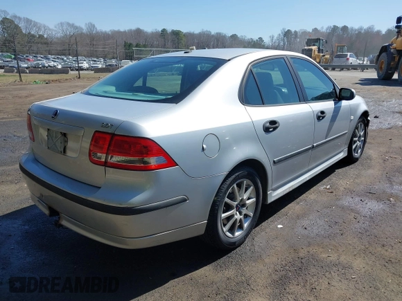 ✅ 2003 Saab 9-3 • VIN: YS3FD46Y631044918 • Lot: 41769090. Wystawiony na IAAI z przebiegiem 159 301 mil. Bezpłatny archiwum sprzedaży aukcyjnych z USA i szczegółowy raport historii pojazdu na DreamBid. Zdjęcie 4.