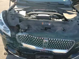 ✅ 2020 Lincoln Aviator Reserve • VIN: 5LM5J7XC1LGL19620 • Lot: 81866965. Wystawiony na Copart z przebiegiem 110 788 mil. Bezpłatny archiwum sprzedaży aukcyjnych z USA i szczegółowy raport historii pojazdu na DreamBid. Zdjęcie 16.