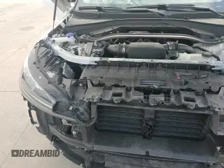 ✅ 2025 Lincoln Aviator Reserve • VIN: 5LM5J7XC3SGL11694 • Lot: 70372515. Wystawiony na Copart z przebiegiem 7 941 mil. Bezpłatny archiwum sprzedaży aukcyjnych z USA i szczegółowy raport historii pojazdu na DreamBid. Zdjęcie 15.