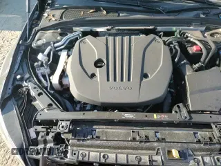 ✅ 2024 Volvo V60 Plus • VIN: YV4L12WY6R2140474 • Lot: 47090655. Wystawiony na Copart z przebiegiem 12 845 mil. Bezpłatny archiwum sprzedaży aukcyjnych z USA i szczegółowy raport historii pojazdu na DreamBid. Zdjęcie 13.