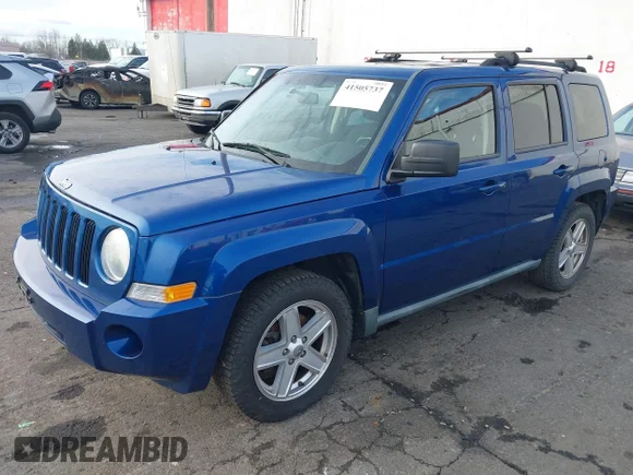 ✅ 2010 Jeep Patriot Sport • VIN: 1J4NF2GB4AD572930 • Lot: 41505737. Wystawiony na IAAI z przebiegiem 145 455 mil. Bezpłatny archiwum sprzedaży aukcyjnych z USA i szczegółowy raport historii pojazdu na DreamBid. Zdjęcie 2.