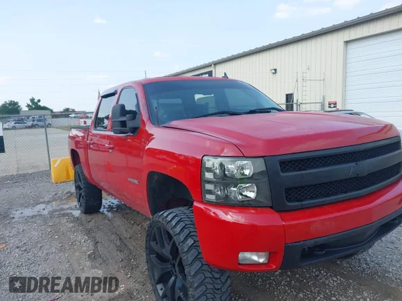 ✅ 2008 Chevrolet Silverado 1500 LTZ • VIN: 2GCEK13Y281241713 • Lot: 42490545. Wystawiony na IAAI z przebiegiem 251 667 mil. Bezpłatny archiwum sprzedaży aukcyjnych z USA i szczegółowy raport historii pojazdu na DreamBid. Zdjęcie 6.