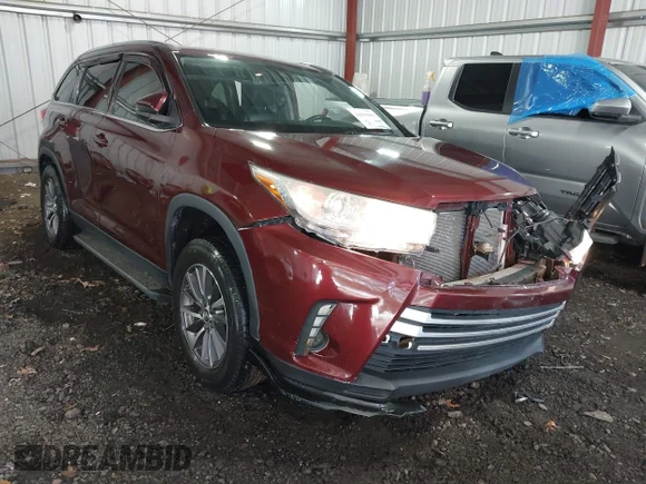 ✅ 2019 Toyota Highlander XLE • VIN: 5TDKZRFH9KS332602 • Lot: 44615658. Listed on IAAI with 82,792 mi. Free auction sales archive from the USA and detailed vehicle history report at DreamBid. Image 1.