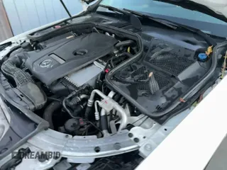 ✅ 2015 Mercedes-Benz C 300 Sport • VIN: 55SWF4KB5FU039867 • Lot: 92107775. Listed on Copart with 255,779 mi. Free auction sales archive from the USA and detailed vehicle history report at DreamBid. Image 11.