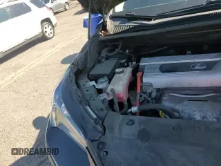 ✅ 2019 Lexus NX 300h • VIN: JTJBJRBZ5K2124274 • Lot: 71796615. Wystawiony na Copart z przebiegiem 86 943 mil. Bezpłatny archiwum sprzedaży aukcyjnych z USA i szczegółowy raport historii pojazdu na DreamBid. Zdjęcie 16.