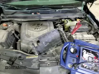 2009 Saturn VUE XR z VIN 3GSCL53719S573669, wystawiony jako Copart lot #85430334 z przebiegiem 198 016 mil mil oraz Czysty tytuł • Clean title. Historia ofert i sprzedaży dostępna na DreamBid. Obrazek 14.