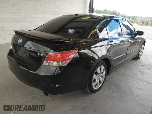 ✅ 2010 Honda Accord EX-L • VIN: 1HGCP3F82AA013255 • Lot: 45212235. Wystawiony na IAAI z przebiegiem 197 227 mil. Bezpłatny archiwum sprzedaży aukcyjnych z USA i szczegółowy raport historii pojazdu na DreamBid. Zdjęcie 4.