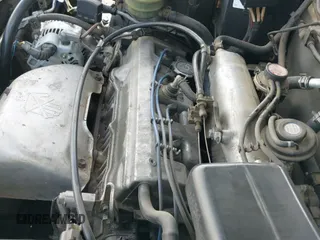 ✅ 1999 Toyota RAV4 • VIN: JT3GP10V8X7055216 • Lot: 42815138. Wystawiony na IAAI z przebiegiem 263 674 mil. Bezpłatny archiwum sprzedaży aukcyjnych z USA i szczegółowy raport historii pojazdu na DreamBid. Zdjęcie 12.