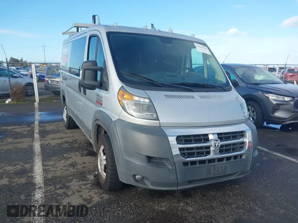 ✅ 2017 Ram ProMaster Cargo • VIN: 3C6TRVAG0HE520866 • Lot: 43956343. Wystawiony na IAAI z przebiegiem 133 133 mil. Bezpłatny archiwum sprzedaży aukcyjnych z USA i szczegółowy raport historii pojazdu na DreamBid. Zdjęcie 1.