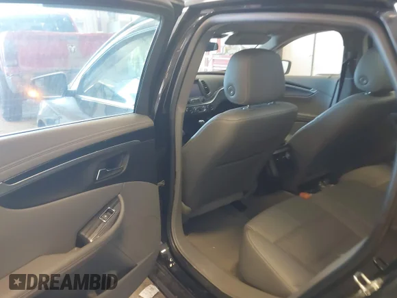 ✅ 2018 Chevrolet Impala LT • VIN: 2G1105S31J9170022 • Лот: 45219694. Опубліковано раніше на IAAI з пробігом 133 054 миль. Безкоштовний доступ до архіву аукціонних продажів зі США та докладний звіт про історію автомобіля на DreamBid. Зображення 8.