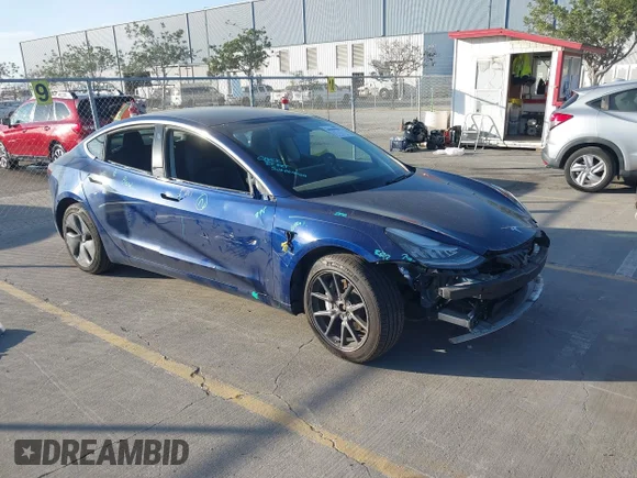 ✅ 2019 Tesla Model 3 Long Range • VIN: 5YJ3E1EBXKF497156 • Лот: 44598984. Опубліковано раніше на IAAI з пробігом 90 730 миль. Безкоштовний доступ до архіву аукціонних продажів зі США та докладний звіт про історію автомобіля на DreamBid. Зображення 1.
