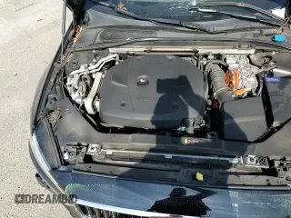 ✅ 2022 Volvo S60 Inscription • VIN: 7JRBR0FL8NG158148 • Lot: 81910255. Listed on Copart with 42,933 mi. Free auction sales archive from the USA and detailed vehicle history report at DreamBid. Image 15.