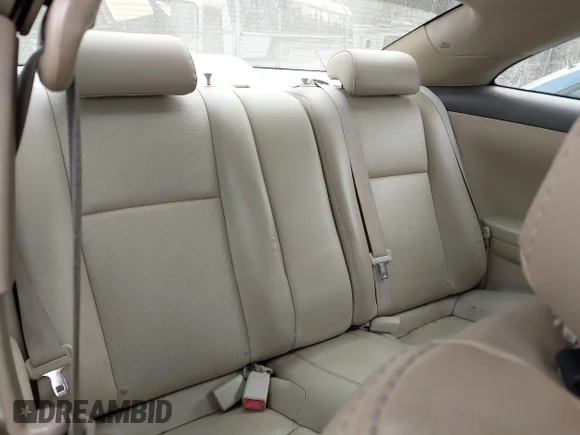 ✅ 2007 Toyota Solara SE • VIN: 4T1CA30P67U112471 • Lot: 41383910. Wystawiony na IAAI z przebiegiem 201 786 mil. Bezpłatny archiwum sprzedaży aukcyjnych z USA i szczegółowy raport historii pojazdu na DreamBid. Zdjęcie 8.