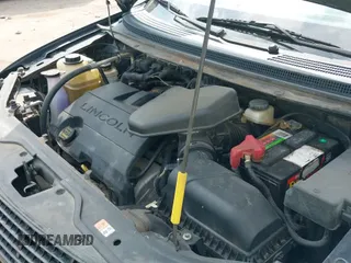 ✅ 2010 Lincoln MKX • VIN: 2LMDJ6JC9ABJ17439 • Lot: 43184669. Wystawiony na IAAI z przebiegiem 179 053 mil. Bezpłatny archiwum sprzedaży aukcyjnych z USA i szczegółowy raport historii pojazdu na DreamBid. Zdjęcie 14.