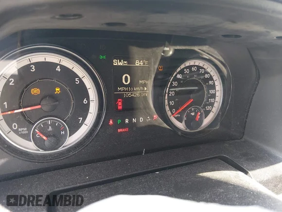 ✅ 2019 Ram 1500 SLT • VIN: 1C6RR7TT0KS663031 • Lot: 45369136. Wystawiony na IAAI z przebiegiem 105 426 mil. Bezpłatny archiwum sprzedaży aukcyjnych z USA i szczegółowy raport historii pojazdu na DreamBid. Zdjęcie 7.