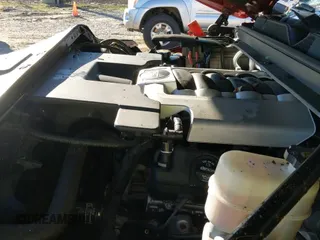 ✅ 2017 Cadillac Escalade Platinum • VIN: 1GYS4DKJ0HR299257 • Lot: 43609411. Wystawiony na IAAI z przebiegiem 46 242 mil. Bezpłatny archiwum sprzedaży aukcyjnych z USA i szczegółowy raport historii pojazdu na DreamBid. Zdjęcie 19.