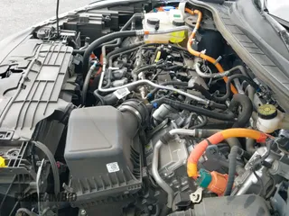 ✅ 2024 Ford Escape ST-Line • VIN: 1FMCU0MZ8RUB23637 • Lot: 43423036. Wystawiony na IAAI z przebiegiem 12 089 mil. Bezpłatny archiwum sprzedaży aukcyjnych z USA i szczegółowy raport historii pojazdu na DreamBid. Zdjęcie 21.