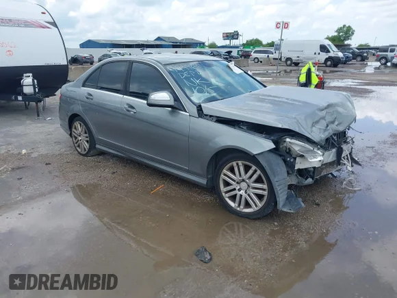 ✅ 2008 Mercedes-Benz C 280 Luxury • VIN: WDDGF54X38R018152 • Лот: 43431464. Опубликован ранее на IAAI с пробегом 153 165 миль. Бесплатный доступ к архиву аукционных продаж из США и подробный отчёт об истории автомобиля на DreamBid. Изображение 1.
