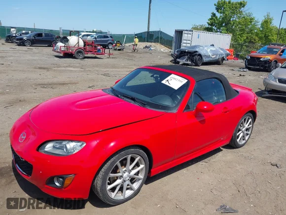 ✅ 2011 Mazda MX-5 Miata Grand Touring • VIN: JM1NC2NF9B0213683 • Lot: 45002395. Wystawiony na IAAI z przebiegiem 127 849 mil. Bezpłatny archiwum sprzedaży aukcyjnych z USA i szczegółowy raport historii pojazdu na DreamBid. Zdjęcie 2.