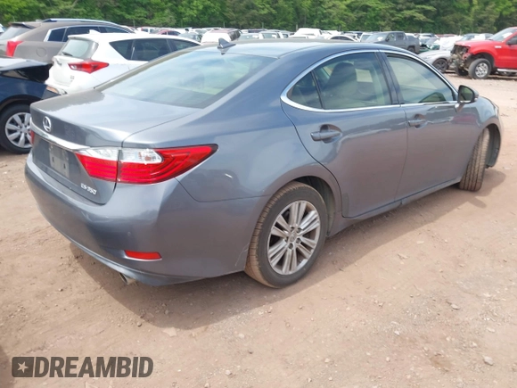 ✅ 2014 Lexus ES 330 • VIN: JTHBK1GG1E2124946 • Lot: 44918269. Wystawiony na IAAI z przebiegiem 175 938 mil. Bezpłatny archiwum sprzedaży aukcyjnych z USA i szczegółowy raport historii pojazdu na DreamBid. Zdjęcie 4.