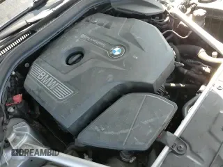 ✅ 2018 BMW 5 Series 530i xDrive • VIN: WBAJA7C58JWA74556 • Lot: 81315635. Wystawiony na Copart z przebiegiem 74 619 mil. Bezpłatny archiwum sprzedaży aukcyjnych z USA i szczegółowy raport historii pojazdu na DreamBid. Zdjęcie 16.