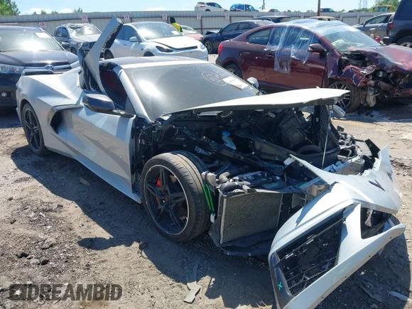 ✅ 2021 Chevrolet Corvette 2LT • VIN: 1G1YB2D4XM5104681 • Лот: 44859645. Опубліковано раніше на IAAI з пробігом 33 010 миль. Безкоштовний доступ до архіву аукціонних продажів зі США та докладний звіт про історію автомобіля на DreamBid. Зображення 1.