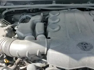 ✅ 2018 Toyota 4Runner SR5 Premium • VIN: JTEZU5JRXJ5178214 • Lot: 82242625. Listed on Copart with 140,051 mi. Free auction sales archive from the USA and detailed vehicle history report at DreamBid. Image 14.