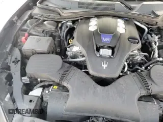 ✅ 2018 Maserati Ghibli S Q4 GranLusso • VIN: ZAM57YTL3J1273639 • Лот: 71787815. Опубликован ранее на Copart с пробегом 46 567 миль. Бесплатный доступ к архиву аукционных продаж из США и подробный отчёт об истории автомобиля на DreamBid. Изображение 13.