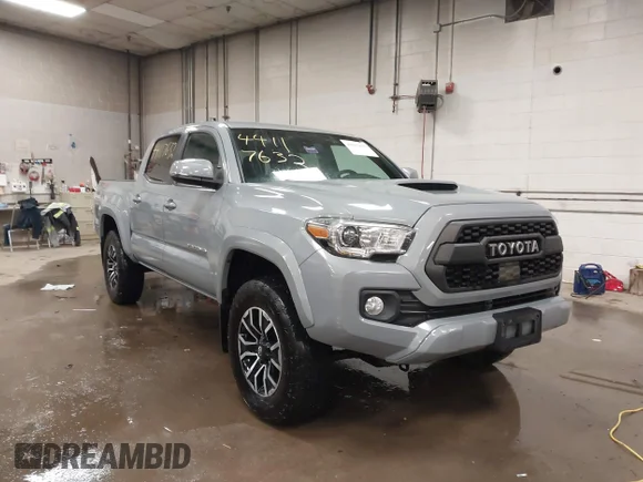 ✅ 2021 Toyota Tacoma TRD Off Road • VIN: 3TYCZ5AN6MT039368 • Lot: 44117632. Wystawiony na IAAI z przebiegiem 61 560 mil. Bezpłatny archiwum sprzedaży aukcyjnych z USA i szczegółowy raport historii pojazdu na DreamBid. Zdjęcie 1.