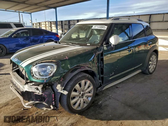 ✅ 2018 MINI Countryman Cooper S • VIN: WMZYT5C36J3E61784 • Lot: 97133005. Listed on Copart with 90,803 mi. Free auction sales archive from the USA and detailed vehicle history report at DreamBid. Image 1.