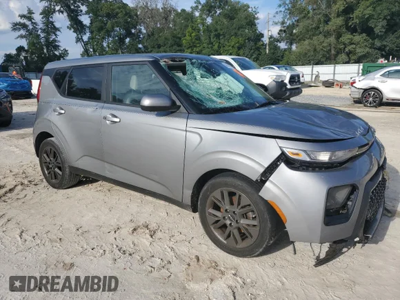 ✅ 2022 Kia Soul EX • VIN: KNDJ33AU9N7816976 • Лот: 66684194. Опубликован ранее на Copart с пробегом 54 437 миль. Бесплатный доступ к архиву аукционных продаж из США и подробный отчёт об истории автомобиля на DreamBid. Изображение 4.