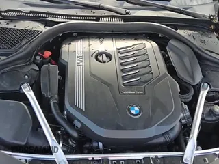 ✅ 2025 BMW 8 Series 840i • VIN: WBAAE4C00SCS15790 • Lot: 52370345. Wystawiony na Copart z przebiegiem 16 339 mil. Bezpłatny archiwum sprzedaży aukcyjnych z USA i szczegółowy raport historii pojazdu na DreamBid. Zdjęcie 13.